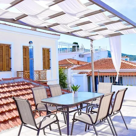 La Maison Plakes Rooftop Apt Skiathos Town Exterior photo