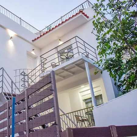 La Maison Plakes Rooftop Apt Skiathos Town Exterior photo
