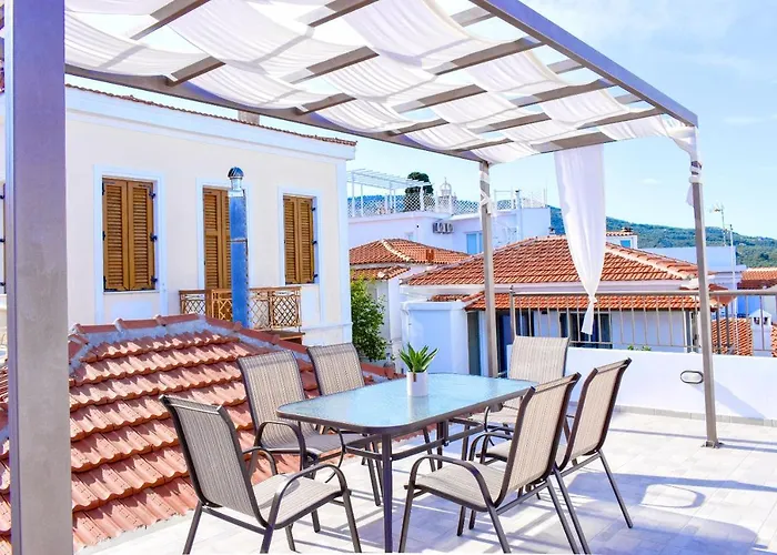 La Maison Plakes Rooftop Apt
