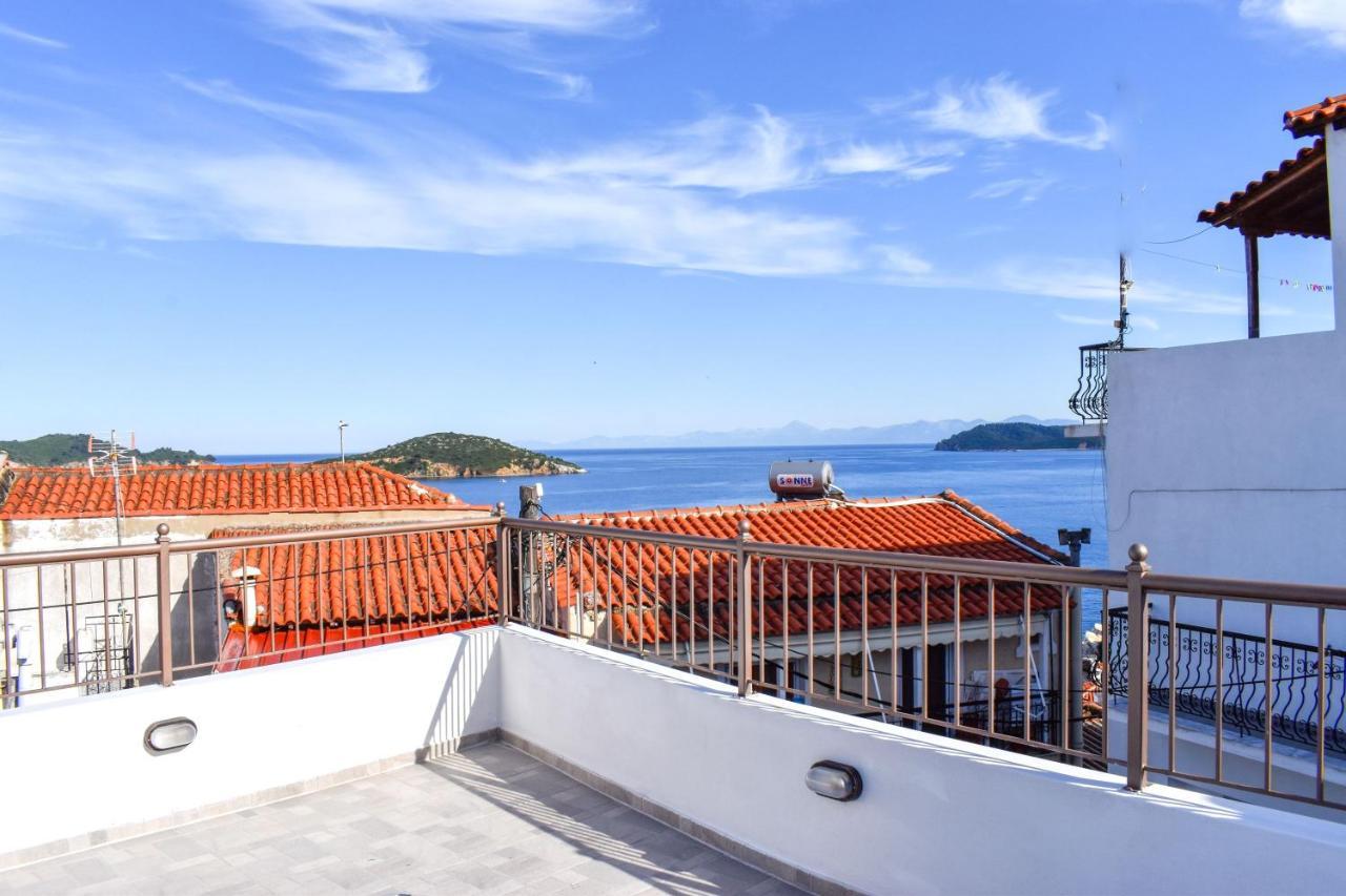 La Maison Plakes Rooftop Apartment *