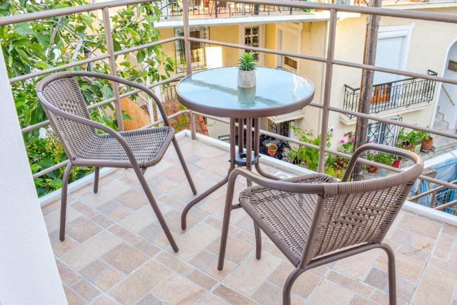 La Maison Plakes Rooftop Apartment *