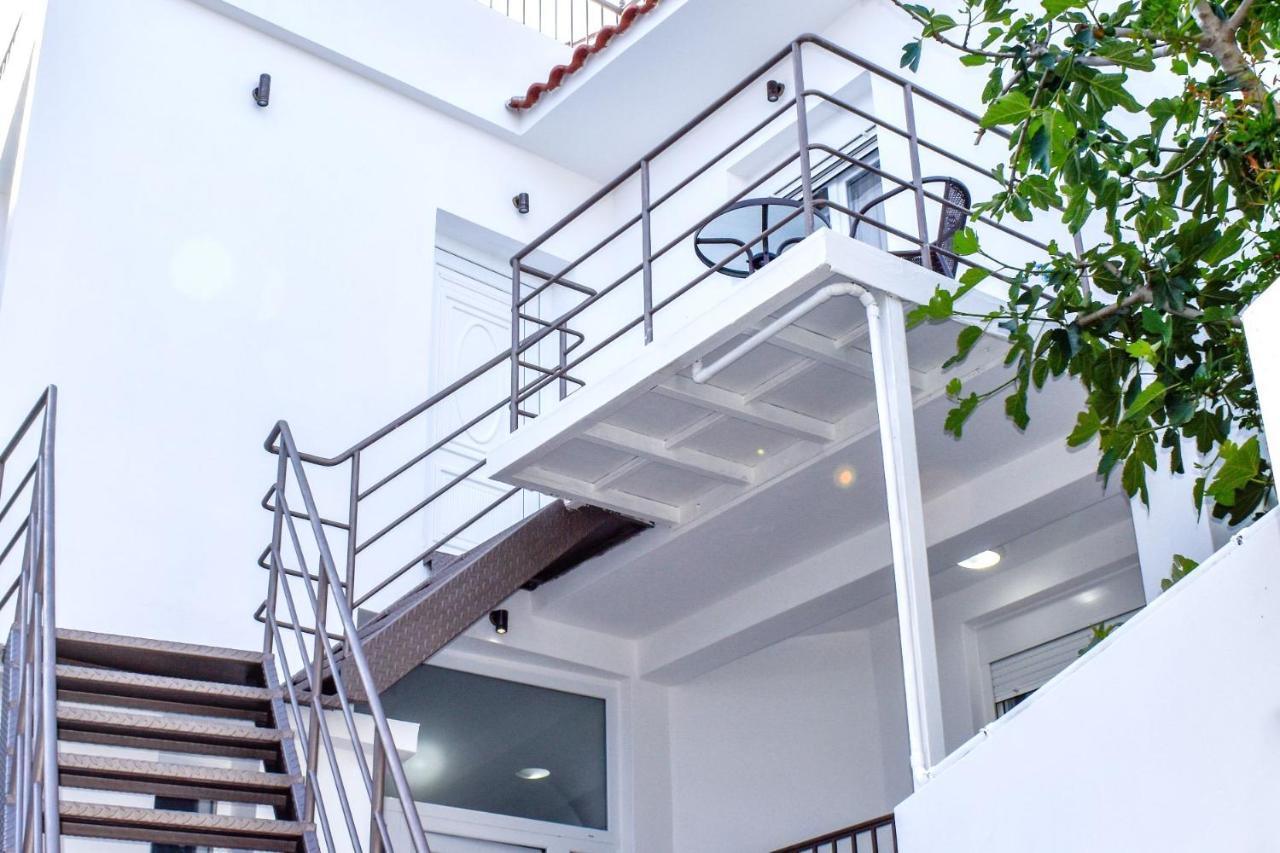Apartment La Maison Plakes Rooftop