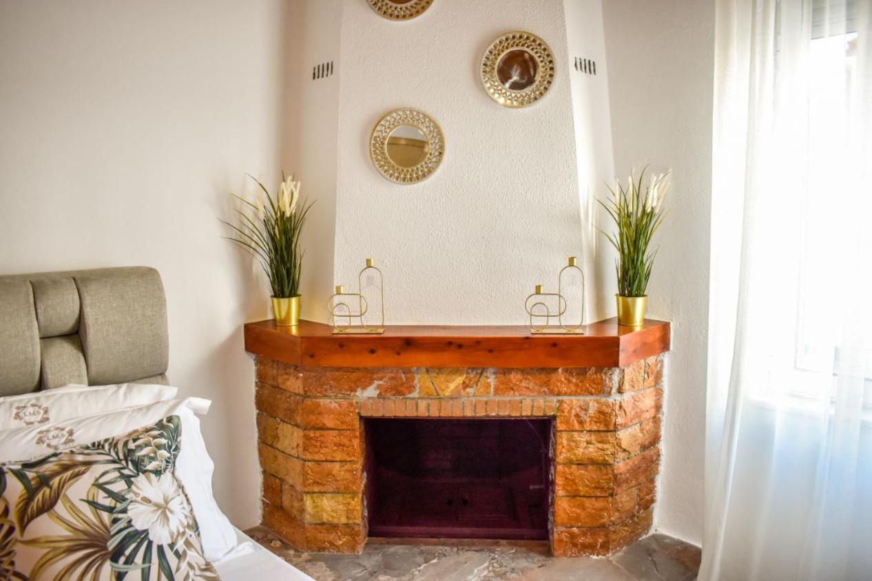La Maison Plakes Rooftop Apartment Skiathos Town